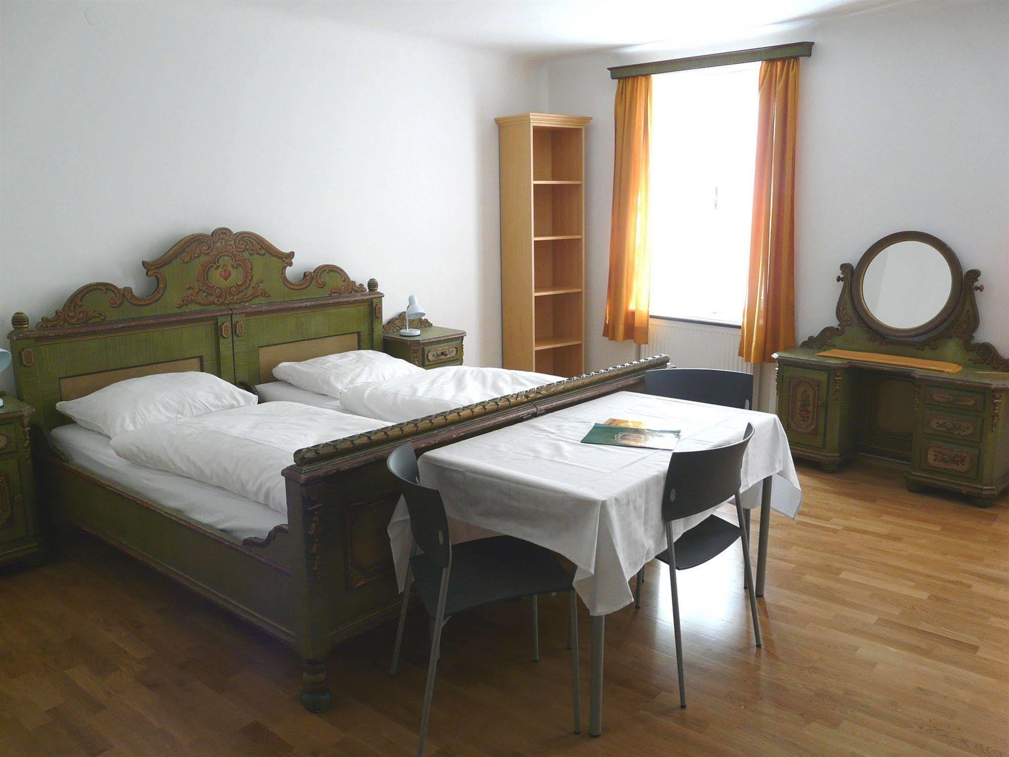 Hotel Schwarzes Roessl Salzbourg Extérieur photo